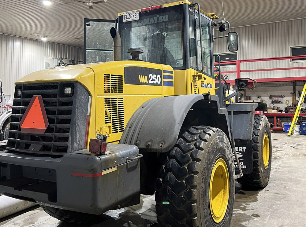 Chargeuse sur roues Komatsu WA250