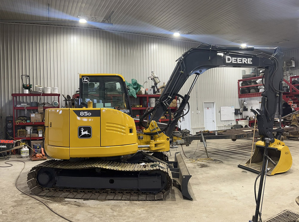 Excavatrice John Deere  85D